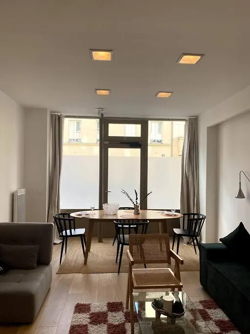 Modern Parisian Flat In Montparnasse Area Apartment France