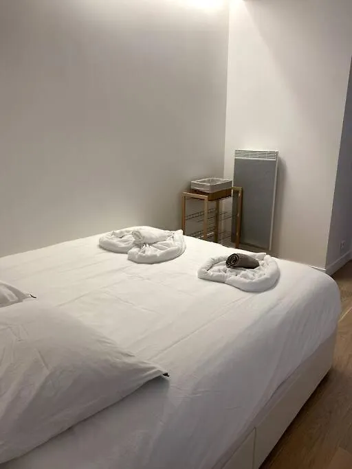 Modern Parisian Flat In Montparnasse Area Apartment Paris