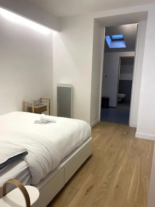 Modern Parisian Flat In Montparnasse Area公寓 0*, 巴黎 法国